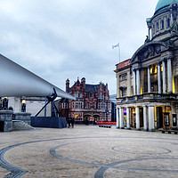 Buy canvas prints of Hull Blade - City of Culture 2017 by Sarah Couzens