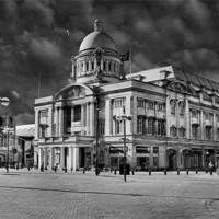 Buy canvas prints of Hull City Hall 2012 by Martin Parkinson