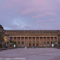 Buy canvas prints of Dundee Caird Hall  by Rob Hawkins
