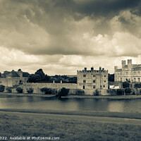 Buy canvas prints of Leeds Castle Panoramic by Rob Hawkins