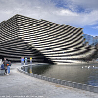 Buy canvas prints of Dundee V & A  by Rob Hawkins