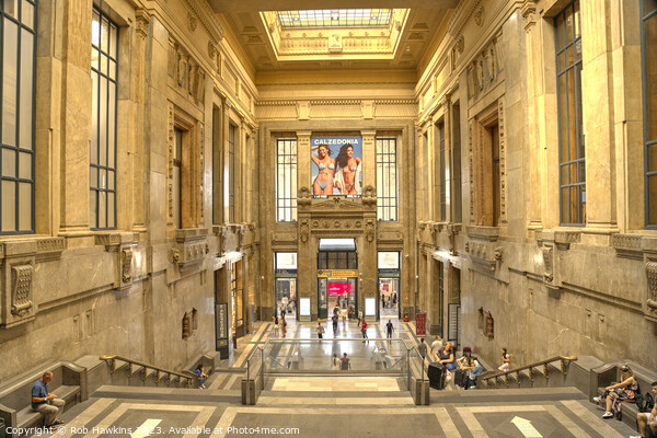 Milano Centrale interior  Picture Board by Rob Hawkins