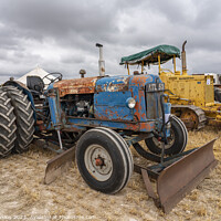 Buy canvas prints of Fordson Scaper  by Rob Hawkins