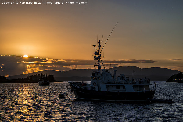  Oban Boat Sunset  Picture Board by Rob Hawkins