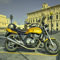 Buy canvas prints of Honda CB400  by Rob Hawkins