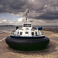 Buy canvas prints of Ryde Hover  by Rob Hawkins