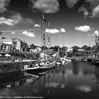 Buy canvas prints of Charlestown in Mono by Rob Hawkins