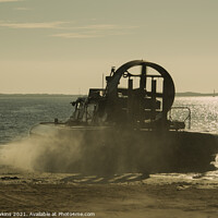 Buy canvas prints of Hovercraft gold  by Rob Hawkins