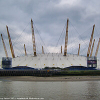 Buy canvas prints of O2 Building Arena Greenwich Penisula Thames London by Terry Senior