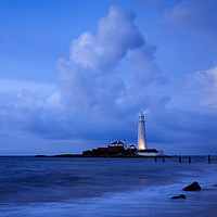 Buy canvas prints of Saint Mary's Lighthouse at Whitley Bay by Ian Middleton