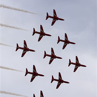 Buy canvas prints of Red arrows in diamond nine formation by Ian Middleton