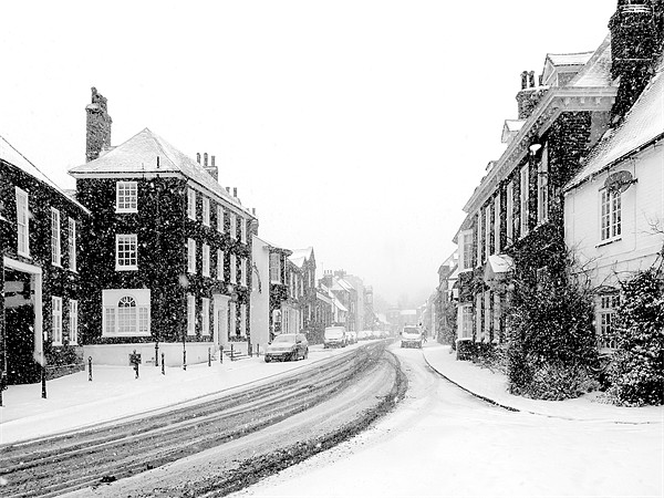 Snowy street scene Picture Board by Oxon Images