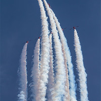 Buy canvas prints of RAF Red Arrows 5/4 split by Oxon Images