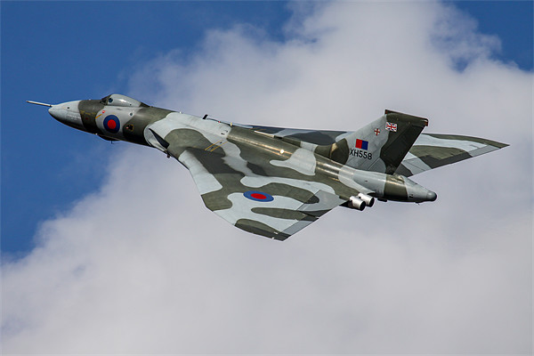 Avro Vulcan Bomber XH558 Canvas Print by Aviation Prints