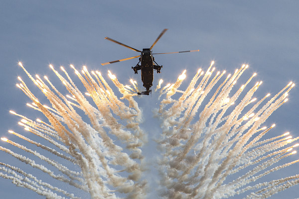 Commando Sea King Firing Flares Picture Board by Oxon Images