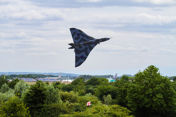 Vulcan Bomber EPIC take off RIAT 2015 Picture Board by Oxon Images