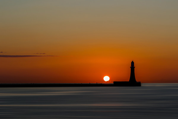 Sunrise on Roker Pier Picture Board by Oxon Images