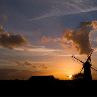 Buy canvas prints of Thurne Windmill Sunset by Simon Wrigglesworth
