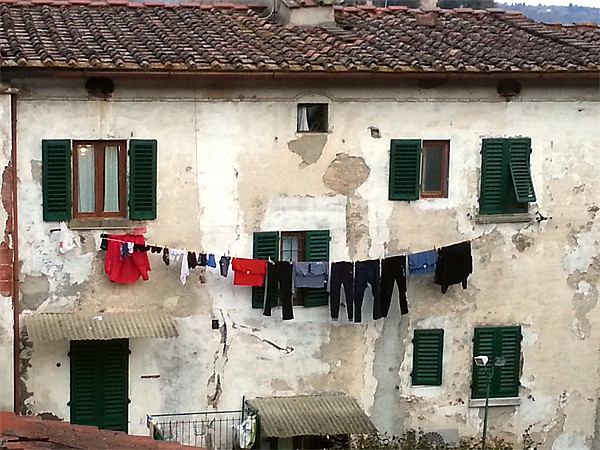Italian Laundry Picture Board by graham young