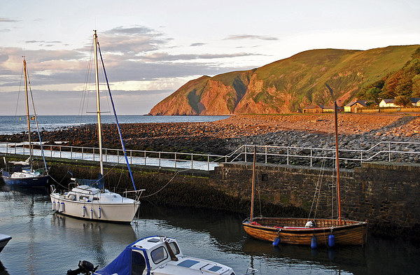 High Tide at Lynmouth  Picture Board by graham young