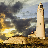 Buy canvas prints of The Setting Sun, St. Mary's Lighthouse. by David Lewins (LRPS)