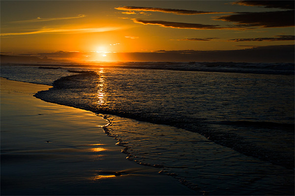 Setting Sun, Bamburgh, Northumberland Coast Picture Board by David Lewins (LRPS)