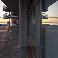 Buy canvas prints of De La Warr Pavilion, Bexhill- on-Sea by Dave Turner