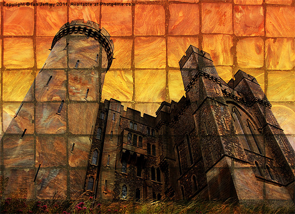 Arundel Castle at Sunset Picture Board by Ian Jeffrey