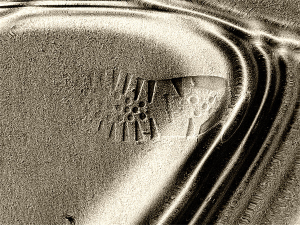 Footprint in the sand Picture Board by Ian Jeffrey