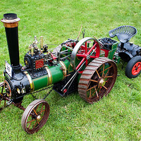 Buy canvas prints of Miniature Traction Engine by Ian Jeffrey