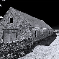 Buy canvas prints of Stone Barn On Thorpe Cloud by Darren Burroughs