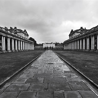 Buy canvas prints of The Queens House Greenwich by Darren Burroughs