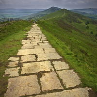 Buy canvas prints of The Great Ridge, Derbyshire by Darren Burroughs