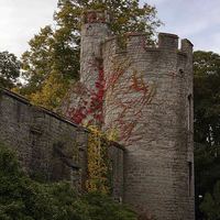 Buy canvas prints of  Bodelwyddan Castle by Colin irwin