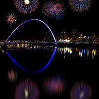 Buy canvas prints of Tyne November by Colin irwin