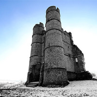 Buy canvas prints of Donnington Castle In The Snow by Samantha Higgs