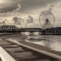 Buy canvas prints of Central Pier by Sean Wareing