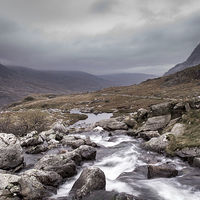 Buy canvas prints of Into The Valley  by Sean Wareing