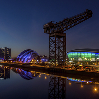 Buy canvas prints of Glasgow at night by Sam Smith