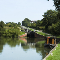 Buy canvas prints of Caen hill locks Kennet & Avon canal Devizes  by Jim Hellier