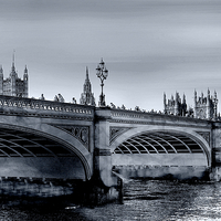 Buy canvas prints of  London by Louise Godwin