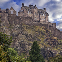 Buy canvas prints of Edinburgh Castle by David Pringle
