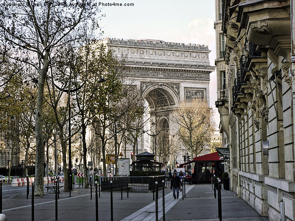 The Arc de Triomphe Paris Picture Board by Lynn Bolt
