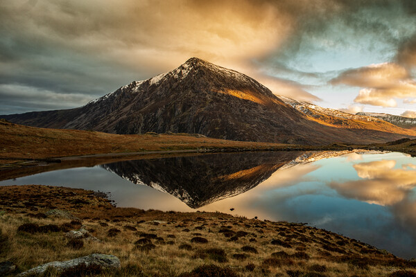 Reflections of Pen yr Ole Wen Picture Board by Rory Trappe