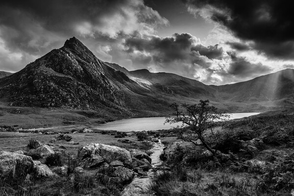 The Ogwen valley Picture Board by Rory Trappe