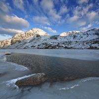 Buy canvas prints of Llyn Ogwen by Rory Trappe