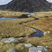 Buy canvas prints of Pen Yr Ole Wen by Rory Trappe