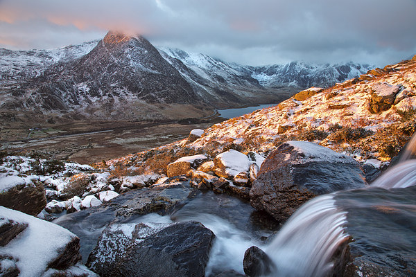  Sunrise in the Ogwen valley Picture Board by Rory Trappe