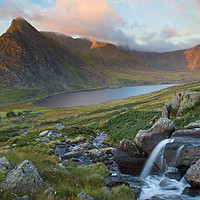 Buy canvas prints of Ogwen valley September 2016 by Rory Trappe
