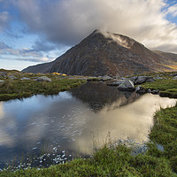 Buy canvas prints of Pen yr Ole Wen by Rory Trappe